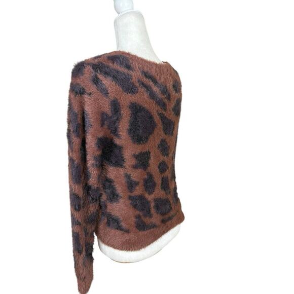 Threaded Leaf Cardigan Womens Size M Brown Leopard Print Fuzzy Cozy Sweater New - Picture 8 of 16